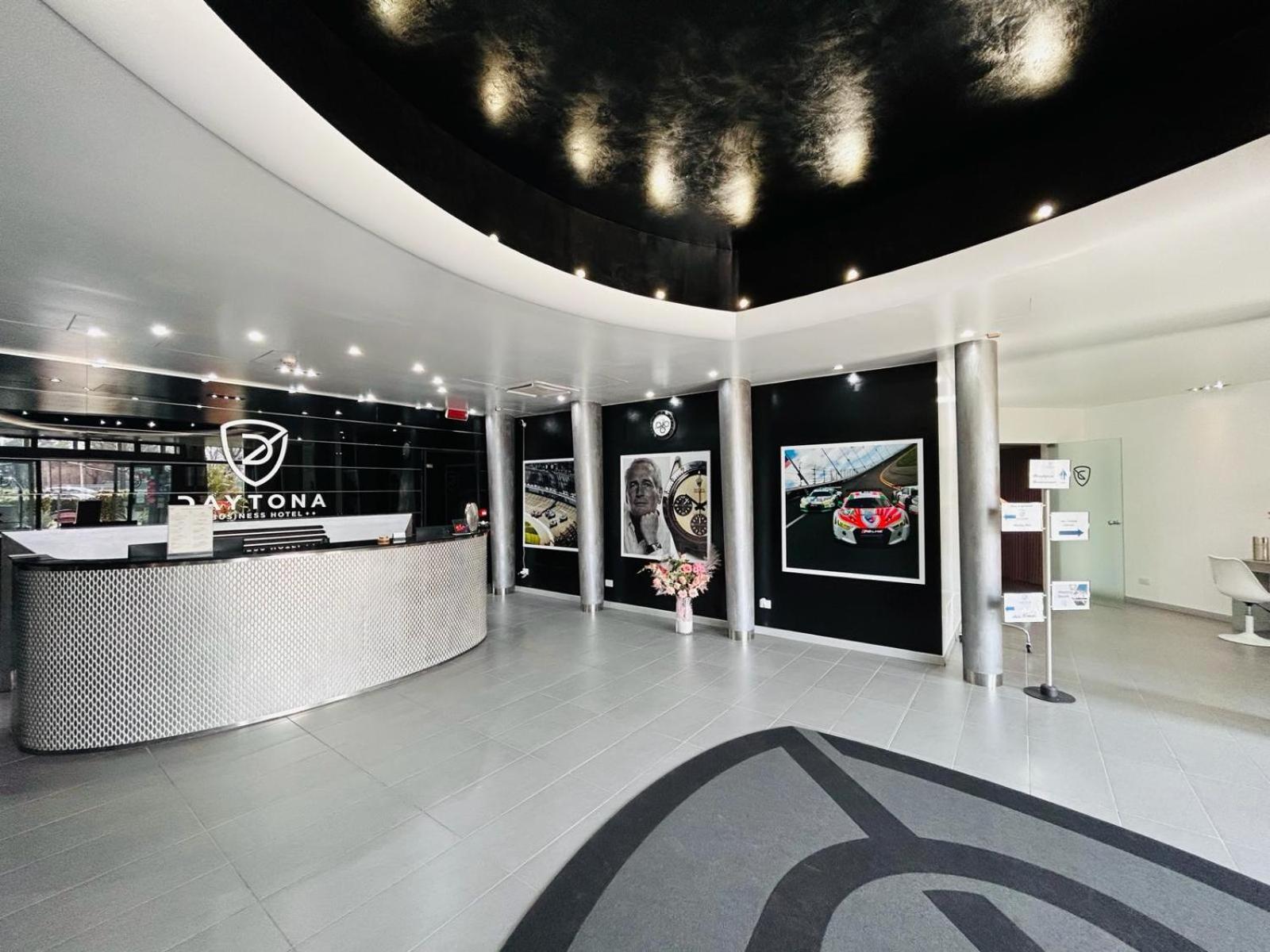 Daytona Business Hotel Collecchio Exterior foto