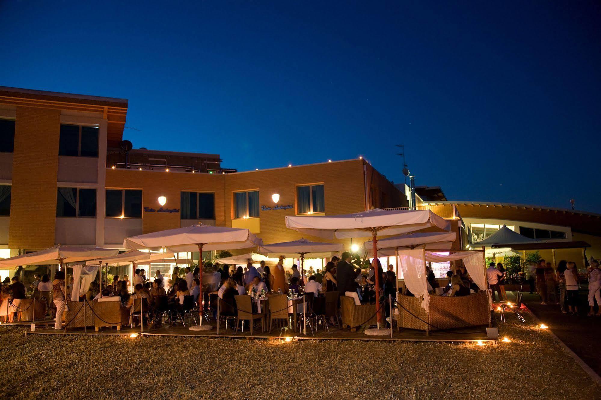 Daytona Business Hotel Collecchio Exterior foto